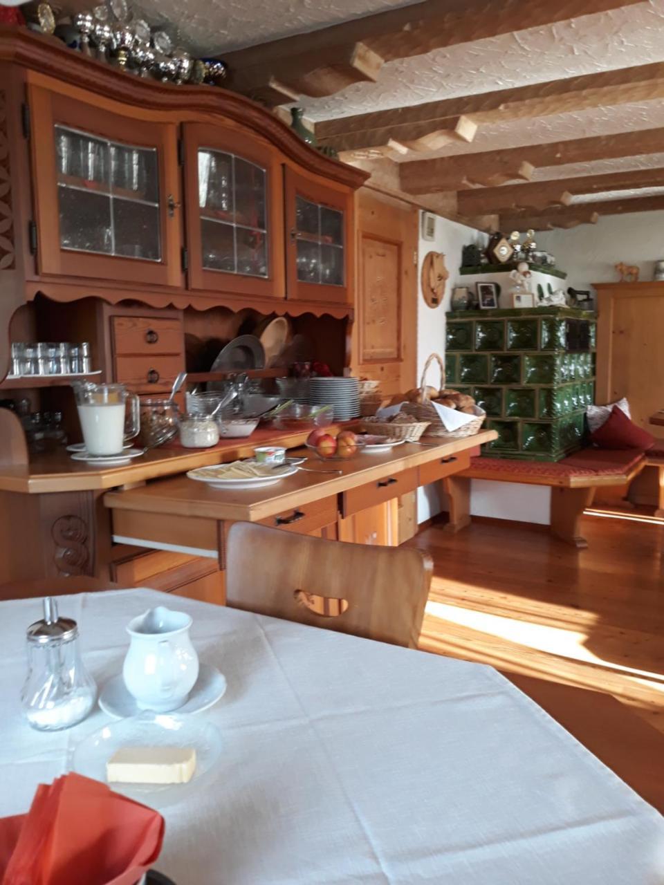 Bauernhof Kotz Bed & Breakfast Brunnen Exterior photo